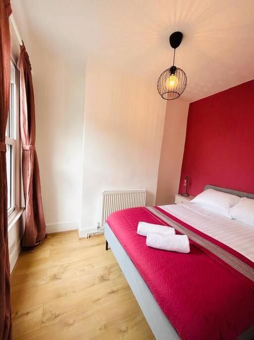 Appartamento Elegant House In Stratford Londra Esterno foto