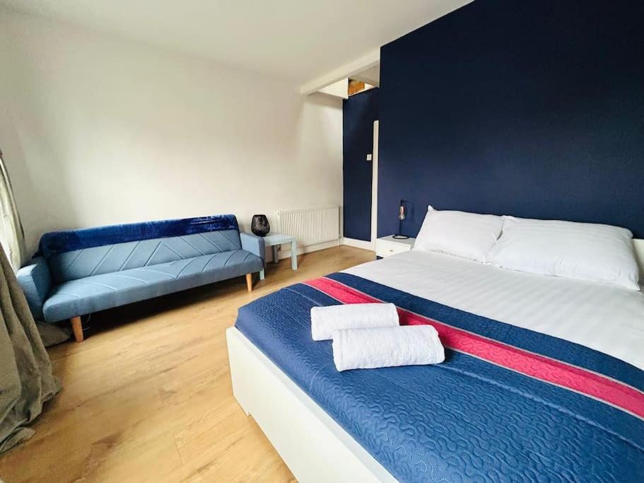 Appartamento Elegant House In Stratford Londra Esterno foto